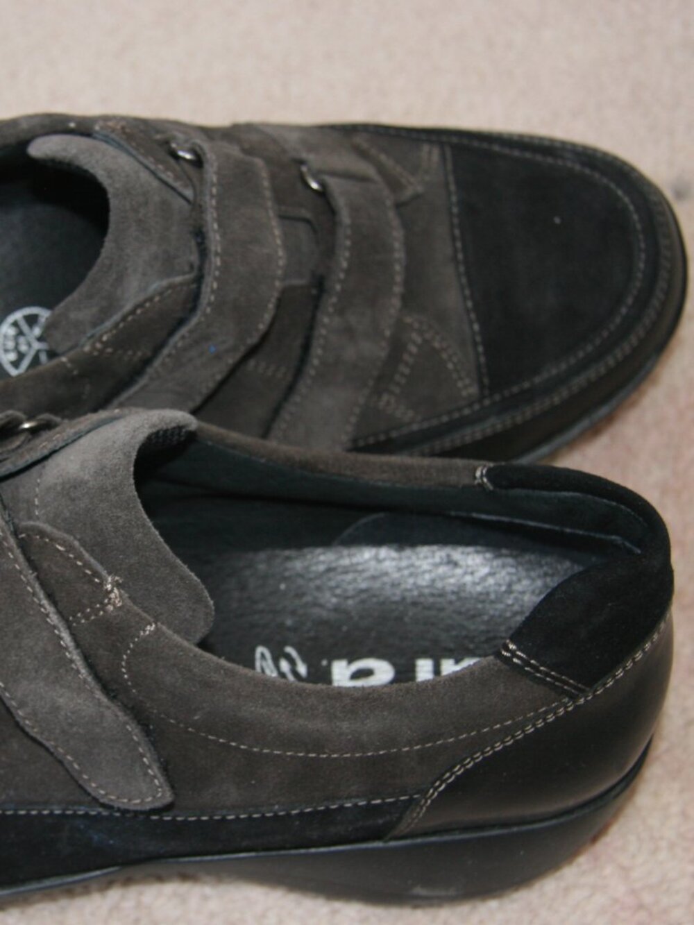 Ara suede walking shoes